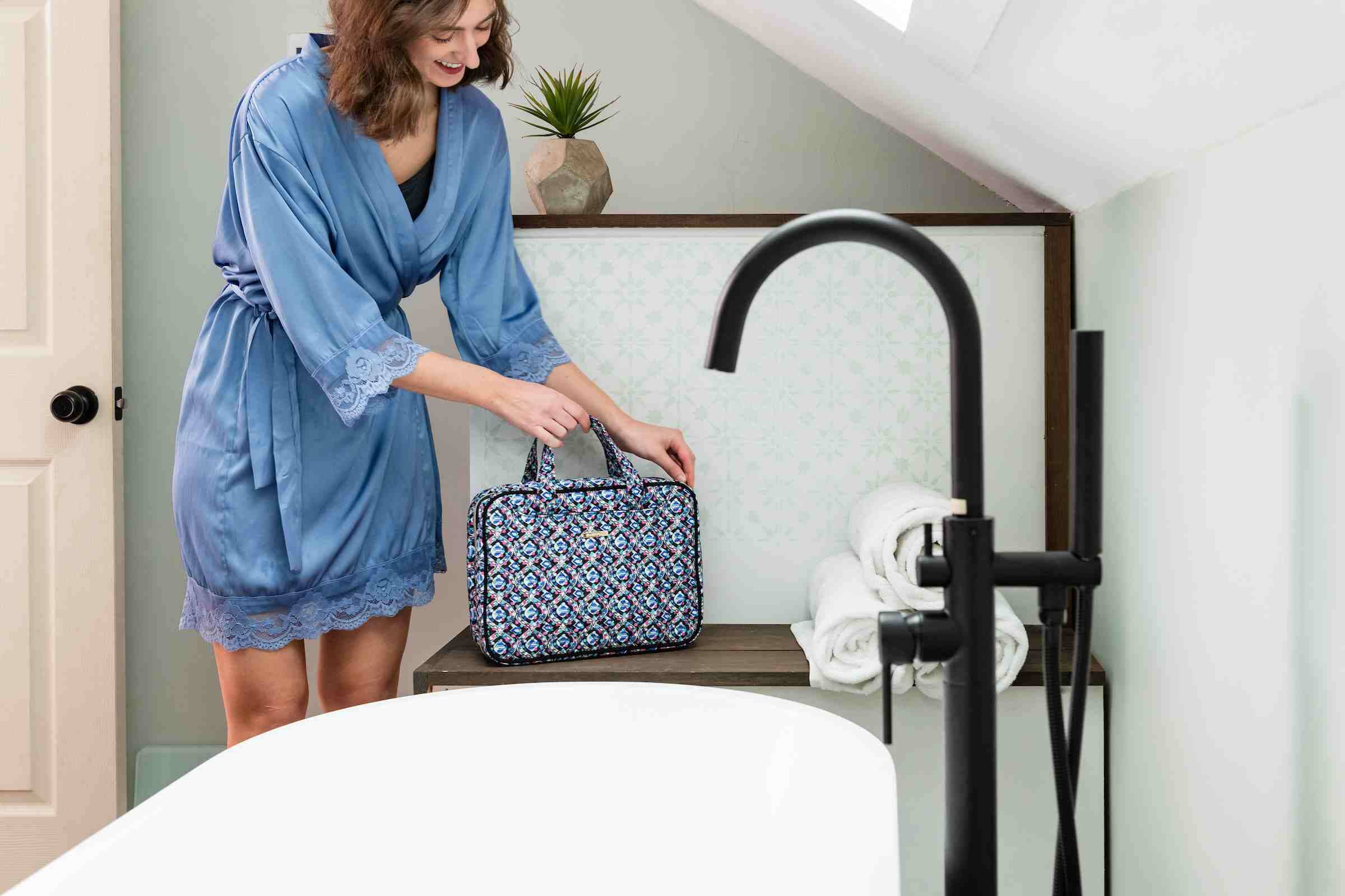 Navigating the TSA Rule: Tips for Packing Your Toiletry Bag